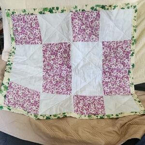 Floral Patchwork Quilt - Purple and White